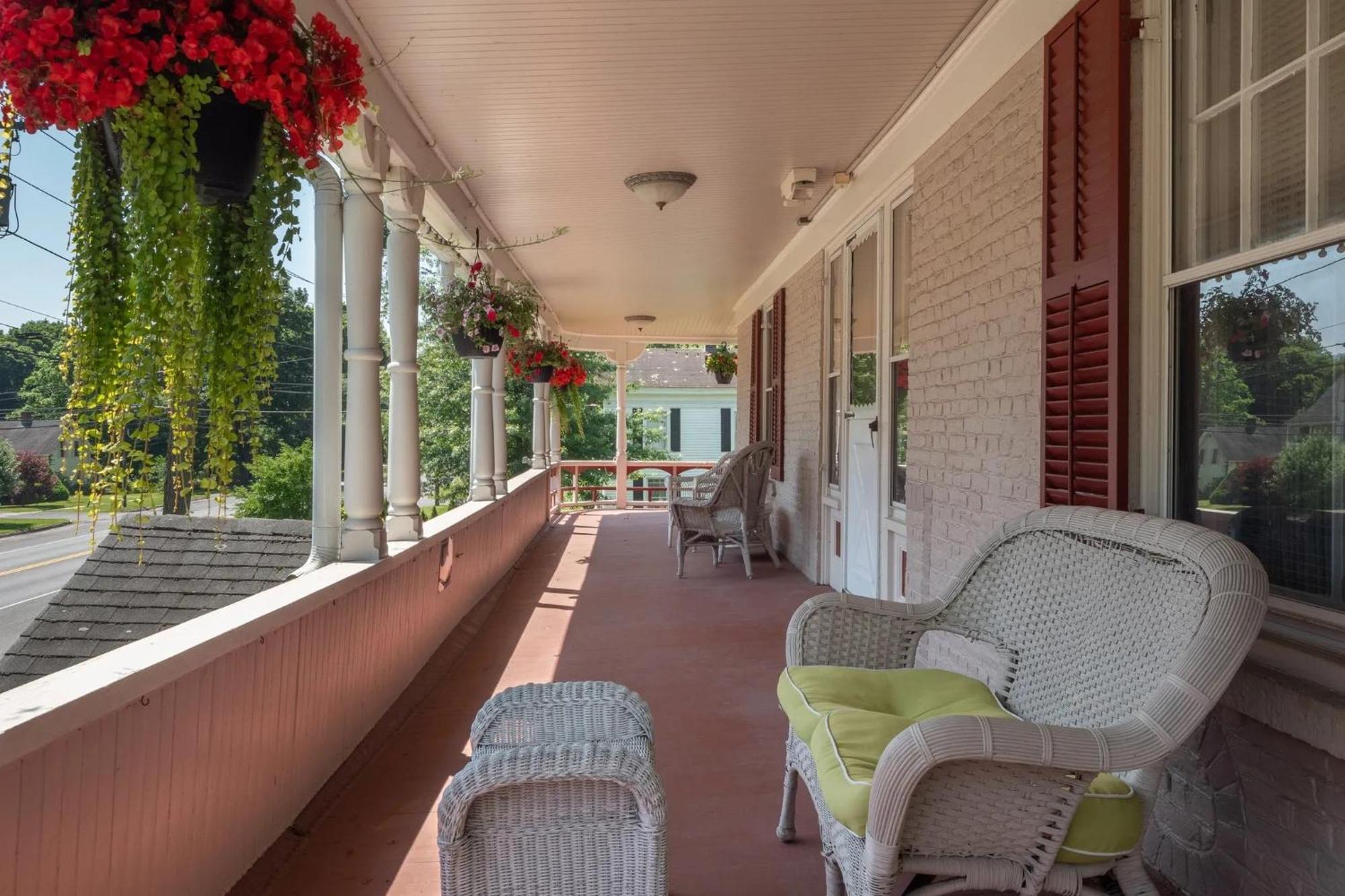 Wainwright Inn Great Barrington Exteriör bild
